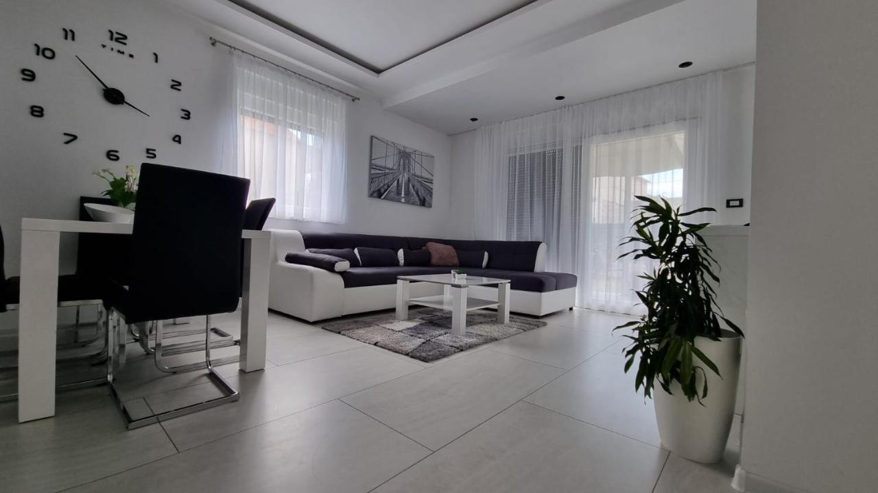 Holiday House Gavran 沃迪切 外观 照片