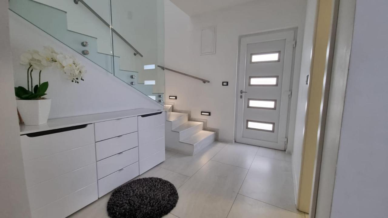 Holiday House Gavran 沃迪切 外观 照片